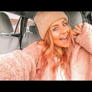 Meet your Posher, Abby